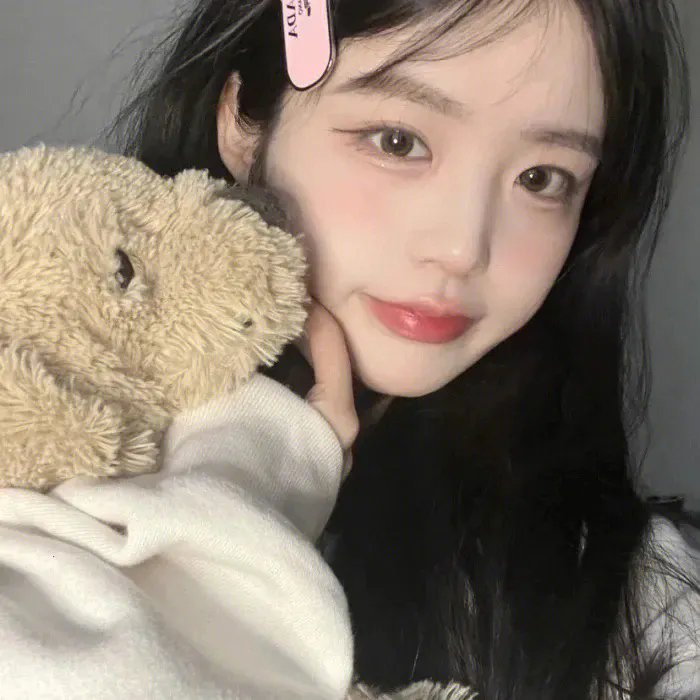跪毯旁的眼泪